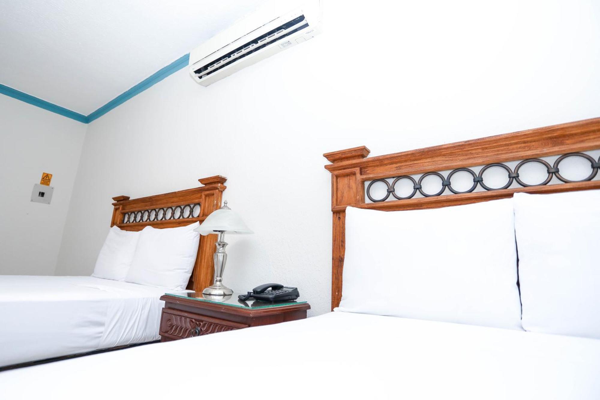 Hotel Avenida Cancún Kültér fotó