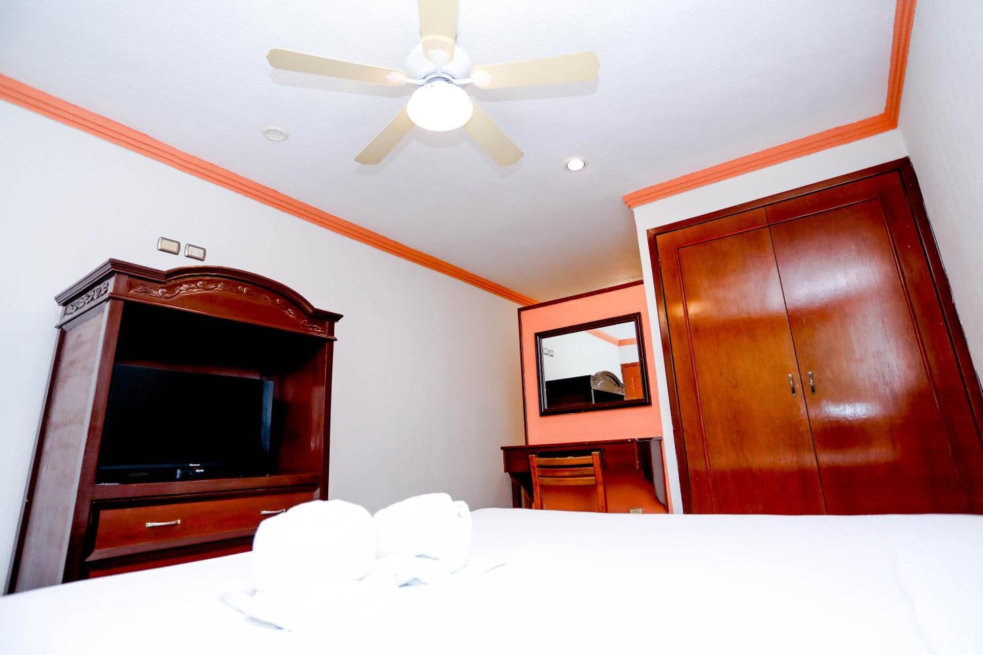 Hotel Avenida Cancún Kültér fotó